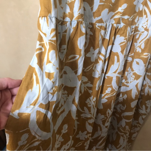 2/$20 Gold Floral Knee Length Tie Sleeve V Neck Summer Dress 2X 3X - Picture 4 of 8